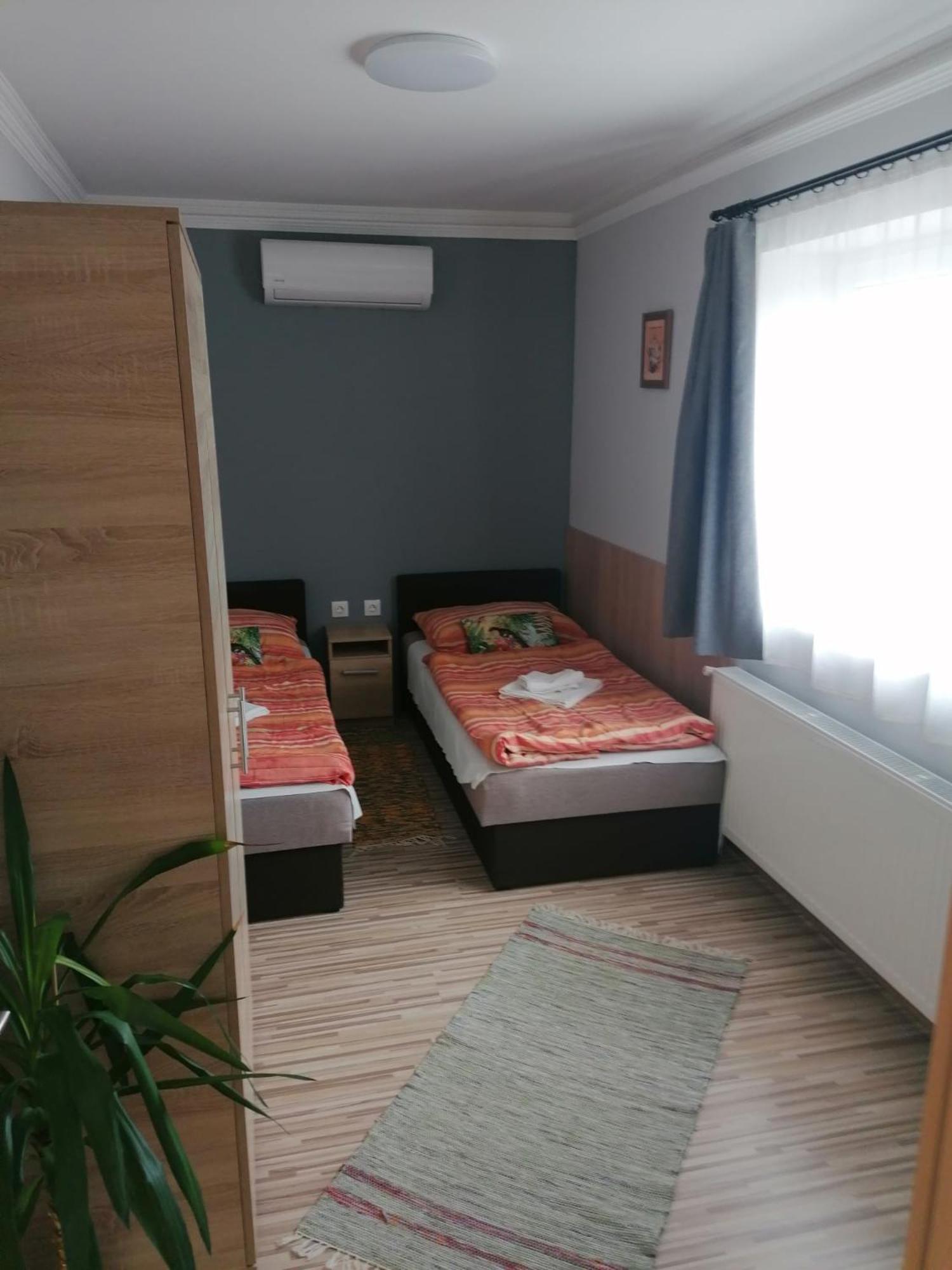 Aba-Boebe Vendeghaz Apartment Zalaszentivan Exterior foto